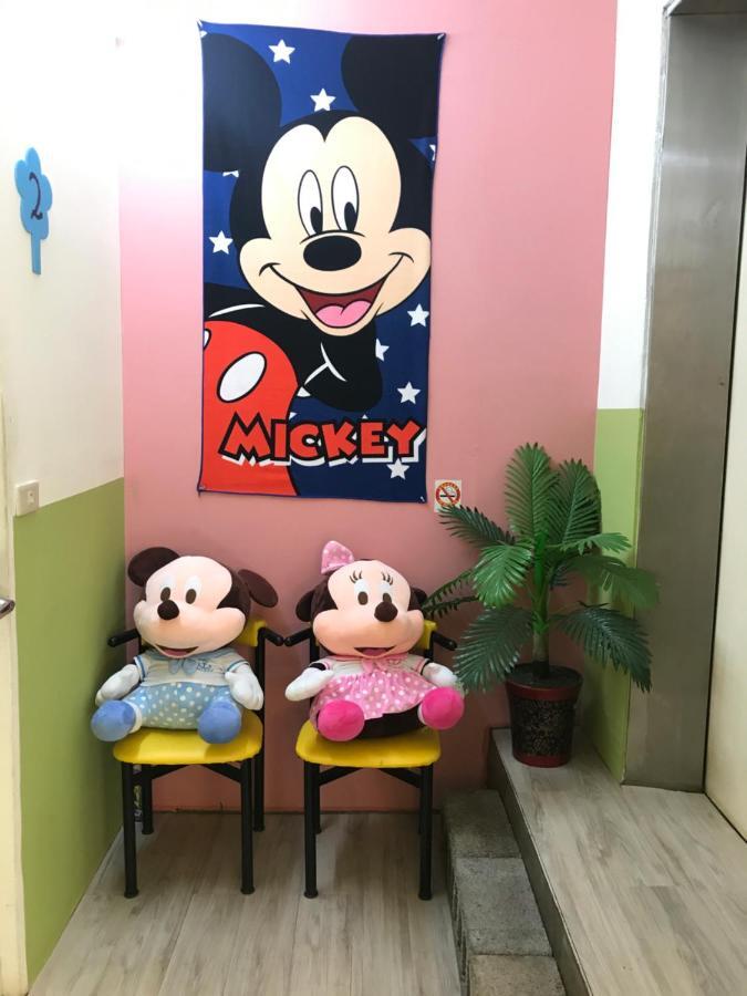 Апартаменти Mickey House-Fuxing Тайчжун Екстер'єр фото